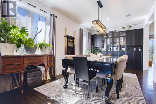 261 Montreal Circle, Hamilton, ON - Indoor Photo Showing Dining Room