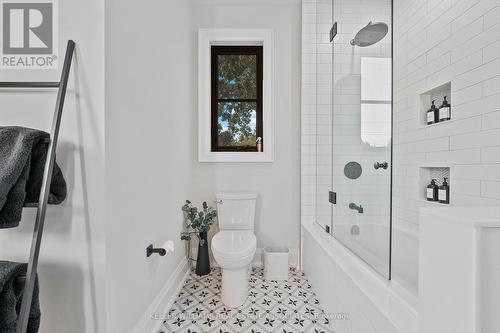 6206 Lucia Drive, Niagara Falls, ON - Indoor Photo Showing Bathroom