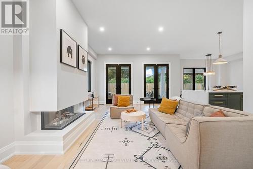 6206 Lucia Drive, Niagara Falls, ON - Indoor Photo Showing Living Room