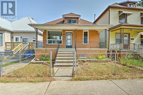 886 Lincoln, Windsor, ON - Outdoor With Deck Patio Veranda With Facade