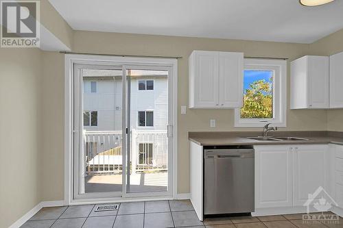 72 Manhattan Crescent, Ottawa, ON - Indoor Photo Showing Kitchen With Double Sink