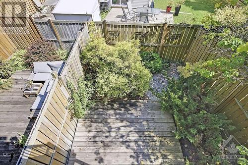 72 Manhattan Crescent, Ottawa, ON - Outdoor