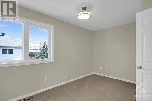 72 Manhattan Crescent, Ottawa, ON - Indoor Photo Showing Other Room