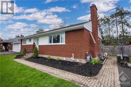 10 Roundhay Drive, Ottawa, ON - Outdoor