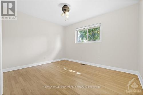 10 Roundhay Drive, Ottawa, ON - Indoor Photo Showing Other Room