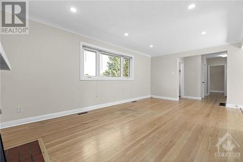 10 Roundhay Drive, Ottawa, ON - Indoor Photo Showing Other Room