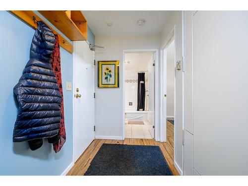 301 - 1510 Nickelplate Road, Rossland, BC - Indoor Photo Showing Other Room