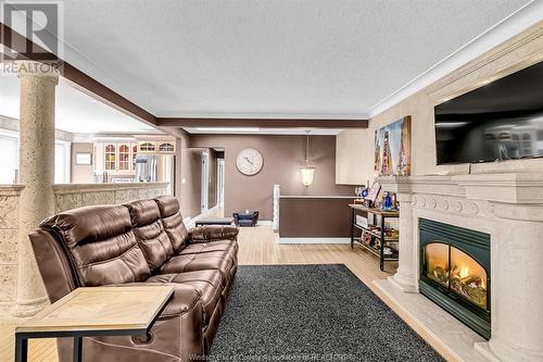 10690 Keating Crescent, Windsor, ON - Indoor Photo Showing Living Room With Fireplace