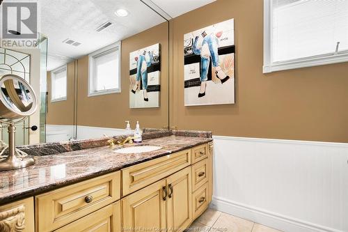 10690 Keating Crescent, Windsor, ON - Indoor Photo Showing Bathroom