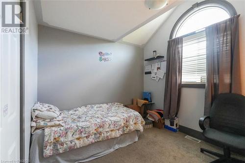 525 19Th Street W, Owen Sound, ON - Indoor Photo Showing Bedroom