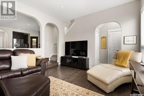 8822 Hincks Lane, Regina, SK - Indoor Photo Showing Living Room