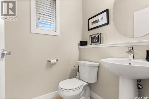 8822 Hincks Lane, Regina, SK - Indoor Photo Showing Bathroom