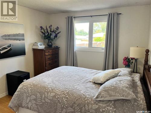 75 Morris Drive, Saskatoon, SK - Indoor Photo Showing Bedroom