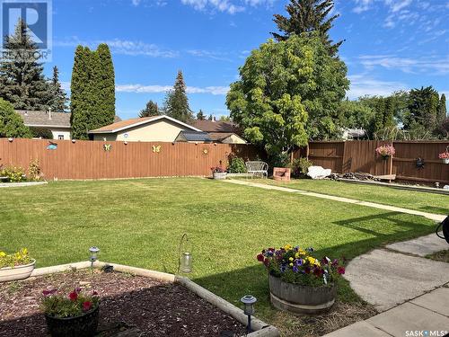 75 Morris Drive, Saskatoon, SK - Outdoor With Backyard