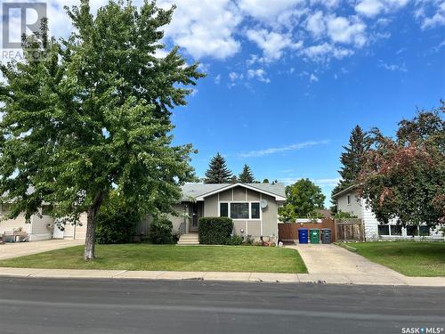 75 Morris Drive, Saskatoon, SK - Outdoor