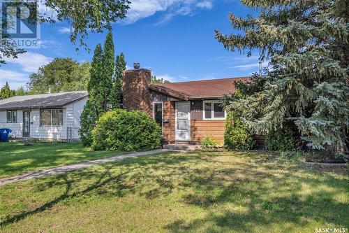 522 W Avenue S, Saskatoon, SK - Outdoor