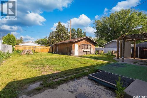 522 W Avenue S, Saskatoon, SK - Outdoor