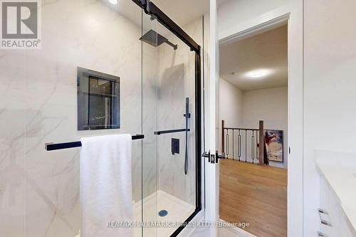 111 Hudson Crescent, Bradford West Gwillimbury, ON - Indoor Photo Showing Bathroom