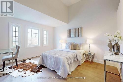 111 Hudson Crescent, Bradford West Gwillimbury, ON - Indoor Photo Showing Bedroom