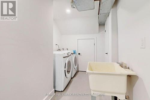 111 Hudson Crescent, Bradford West Gwillimbury, ON - Indoor Photo Showing Laundry Room