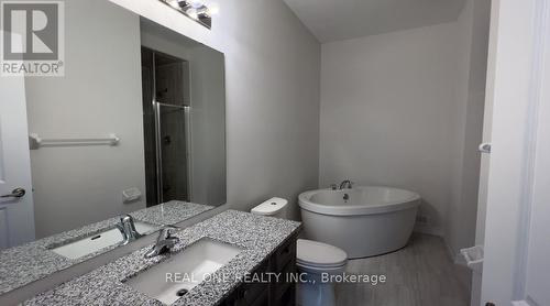 9 Boiton Street, Richmond Hill, ON - Indoor Photo Showing Bathroom