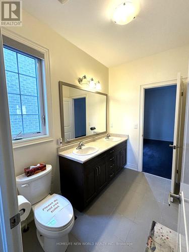 145 Fitzmaurice Drive, Vaughan, ON - Indoor Photo Showing Bathroom