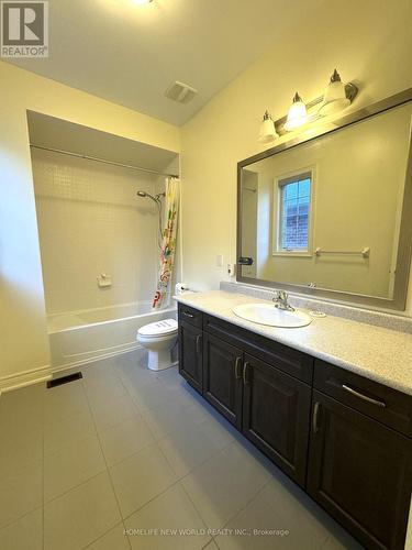 145 Fitzmaurice Drive, Vaughan, ON - Indoor Photo Showing Bathroom