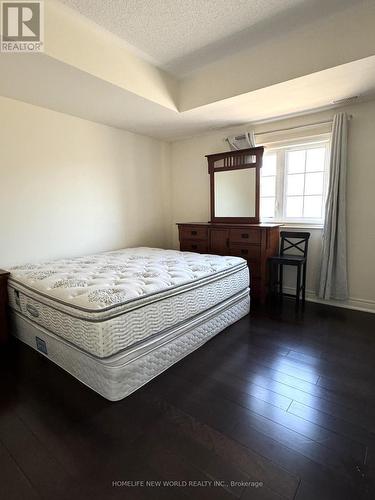 145 Fitzmaurice Drive, Vaughan, ON - Indoor Photo Showing Bedroom