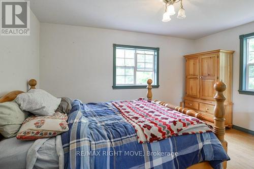 1390 Warminster Side Road, Oro-Medonte, ON - Indoor Photo Showing Bedroom