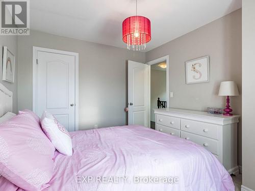 353 Hincks Drive, Milton, ON - Indoor Photo Showing Bedroom