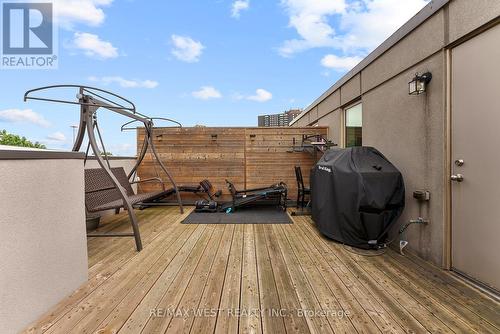 58 - 35 Applewood Lane, Toronto, ON - Outdoor With Deck Patio Veranda With Exterior