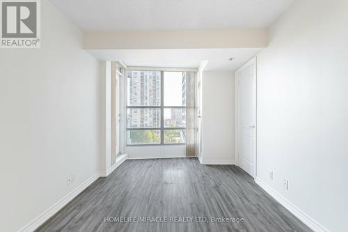 802 - 33 Elm Drive, Mississauga, ON - Indoor Photo Showing Other Room