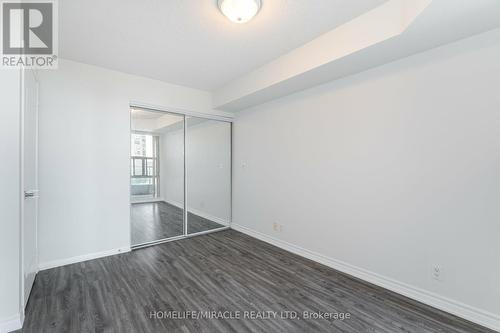 802 - 33 Elm Drive, Mississauga, ON - Indoor Photo Showing Other Room