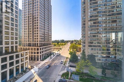 802 - 33 Elm Drive, Mississauga, ON - Outdoor With Facade