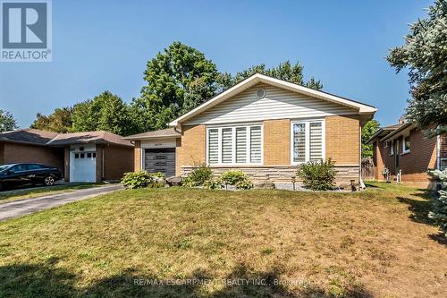 2479 Exeter Crescent, Burlington, ON - Outdoor