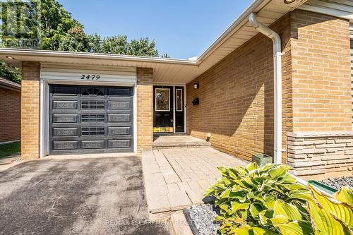 2479 Exeter Crescent, Burlington, ON - Outdoor With Exterior