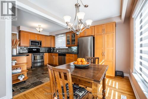 2479 Exeter Crescent, Burlington, ON - Indoor