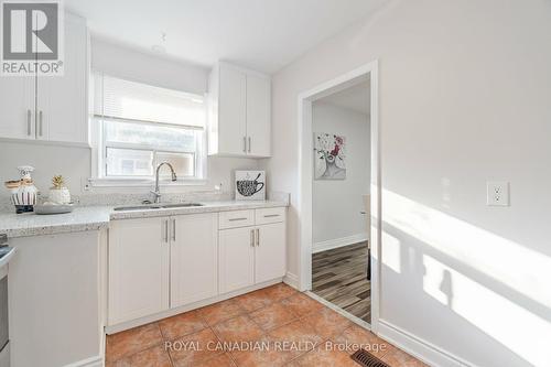 75 Mcmurchy Avenue S, Brampton (Brampton South), ON - Indoor Photo Showing Kitchen