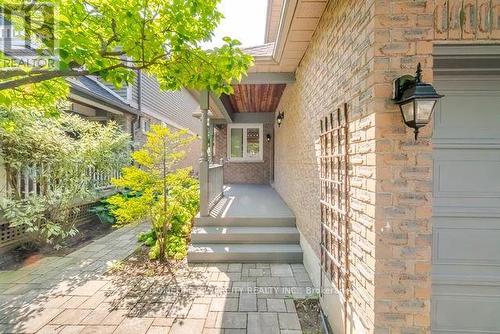 5522 Holbrook Road, Mississauga, ON - Outdoor With Exterior