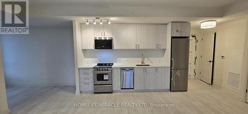 602 - 8010 Derry Road W, Milton, ON - Indoor Photo Showing Kitchen