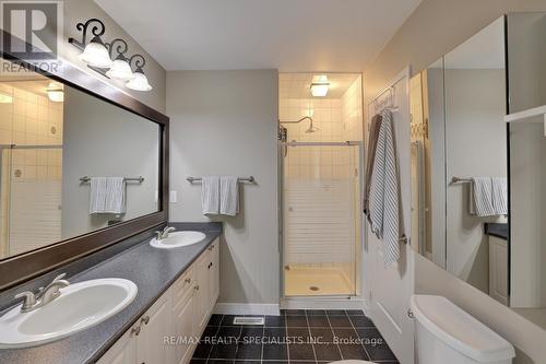 47C - 928 Queen Street W, Mississauga, ON - Indoor Photo Showing Bathroom