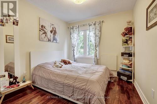 47C - 928 Queen Street W, Mississauga (Lorne Park), ON - Indoor Photo Showing Bedroom