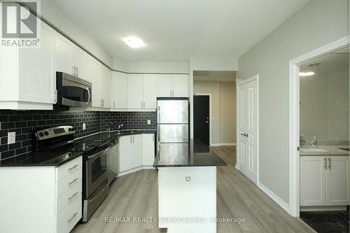 2807 - 223 Webb Drive, Mississauga, ON - Indoor Photo Showing Kitchen With Stainless Steel Kitchen