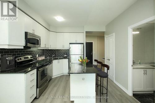 2807 - 223 Webb Drive, Mississauga (City Centre), ON - Indoor Photo Showing Kitchen With Stainless Steel Kitchen