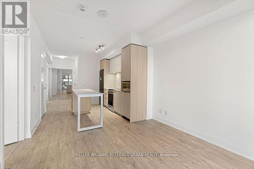 905 - 70 Annie Craig Drive, Toronto, ON - Indoor