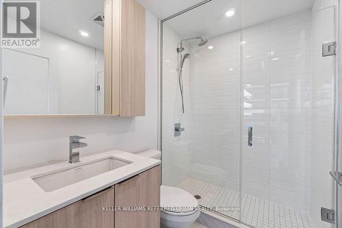 905 - 70 Annie Craig Drive, Toronto, ON - Indoor Photo Showing Bathroom