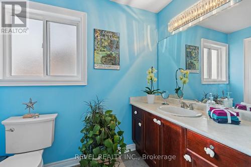 79 Macturnbull Drive, St. Catharines, ON - Indoor Photo Showing Bathroom