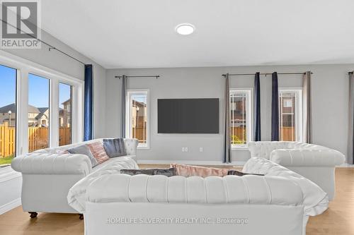 35 Waterbow Trail, Kitchener, ON - Indoor Photo Showing Living Room