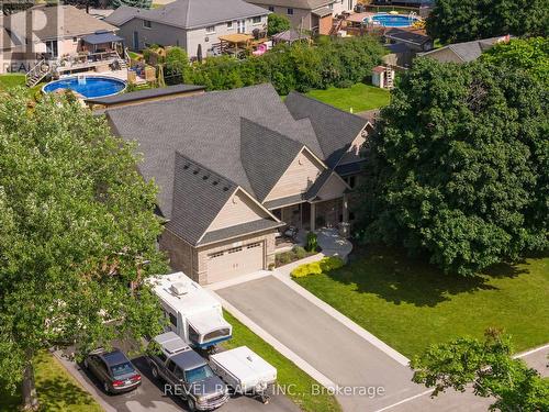 8 Runnymede Road, Port Colborne, ON - Outdoor With In Ground Pool