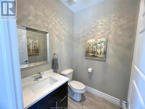 1866 Queens Valley Drive, Kingsville, ON - Indoor Photo Showing Bathroom